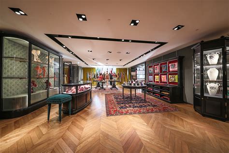 gucci flagship store london|gucci website uk.